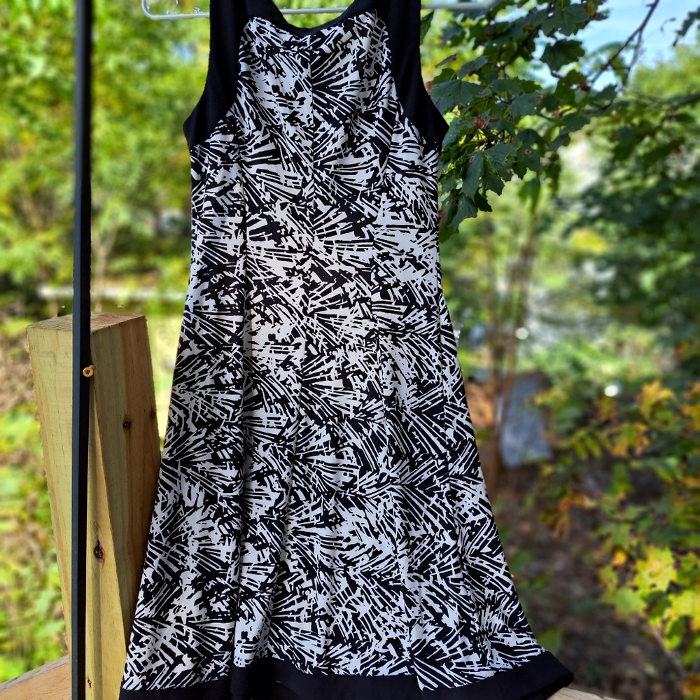 Chaps black and white midi dress